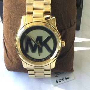 MICHAEL KORS WOMEN’S RUNWAY WATCH
